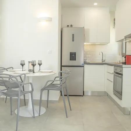 Ventitre Urban Apartment *
